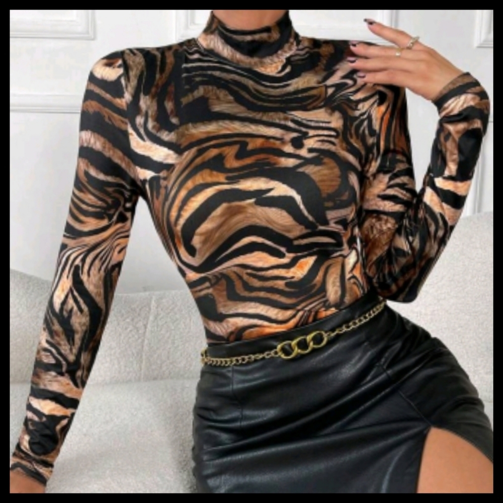 Shein Brown/Preve Marbled Print Long Sleeve Mock T-neck Top Size: M